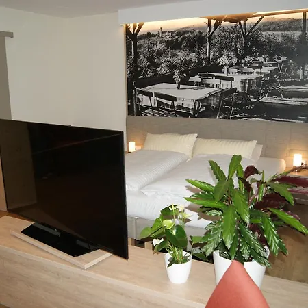Hotel Restaurant Muckensee 3*
